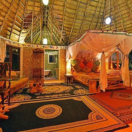 Malakai Eco Lodge Kajansi Exterior photo